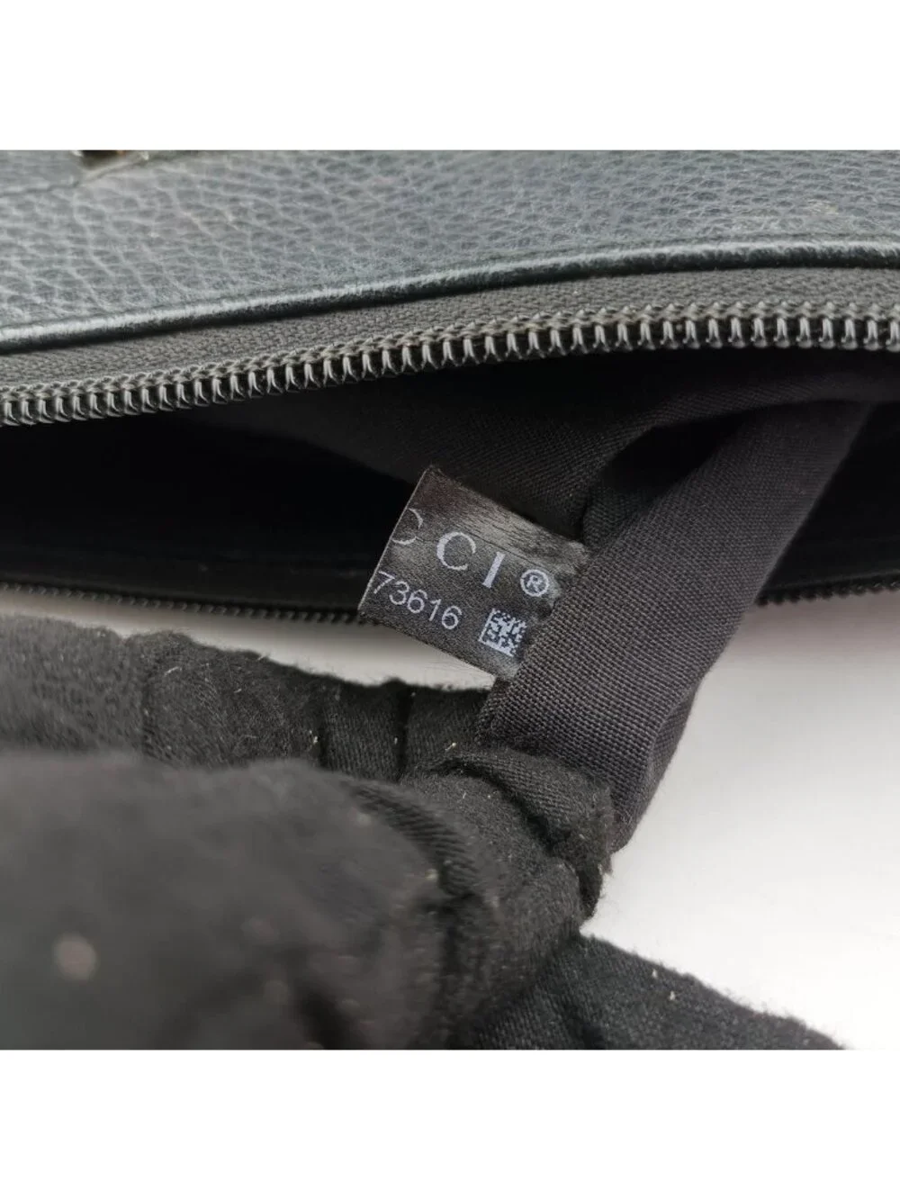 Gucci Abbey D Ring Hobo Black Leather